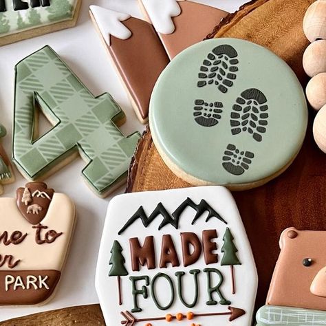 Stacy Tucker | Custom Decorated Cookies | Temple City, CA on Instagram: "I’m sure this adventure loving four year old is going to have a celebration to remember! Compass design inspired by @katescookieskc . . . . . . . #fourthbirthdaycookies #fourthbirthday #madefouradventure #Customcookies #instacookies #partycookies #eventcookies #decoratedcookies #sugarcookies #sugarcookiesofinstagram #royalicingcookies #royalicing #shoplocal #shopsmall #sangabrielvalley #templecitycookies #pas Park Ranger Cookies, Made 4 Adventure Birthday, Made Four Adventure Birthday Theme, Boys Fourth Birthday Ideas, Made Four Adventure Birthday, Made Four Adventure, Adventure Birthday Party, Design Cookies, Hunting Cake