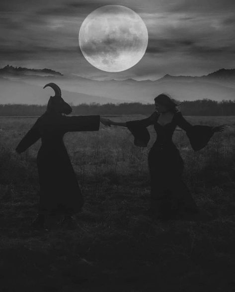 Full Moon, The Moon, Witch, Moon, On Instagram, Instagram