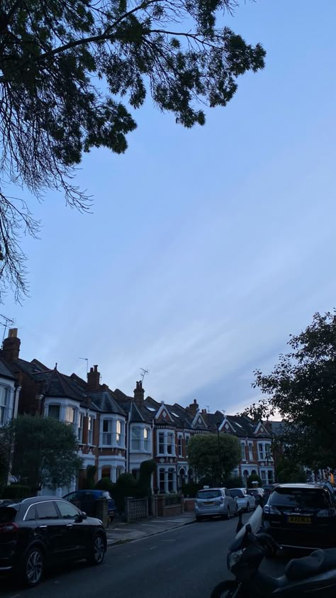 Uk Asthetic Picture, London Suburbs Aesthetic, North London Aesthetic, Uk Night Aesthetic, West London Aesthetic, Uk Neighborhood, London At Night Aesthetic, Danica Core, London Night Aesthetic