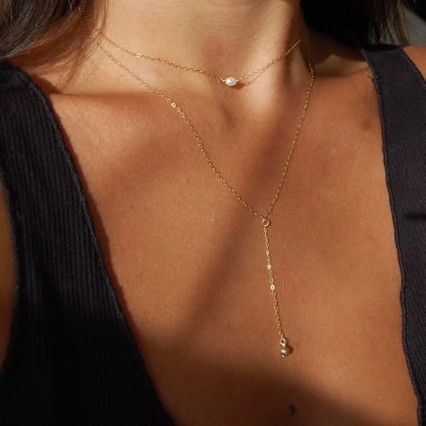 Drop Down Necklace, Formal Jewelry Ideas, Prom Jewelry Gold, Gold Neckles, Grad Jewelry, Drop Necklace Silver, Y Necklace Gold, Drop Necklace Gold, Formal Necklace