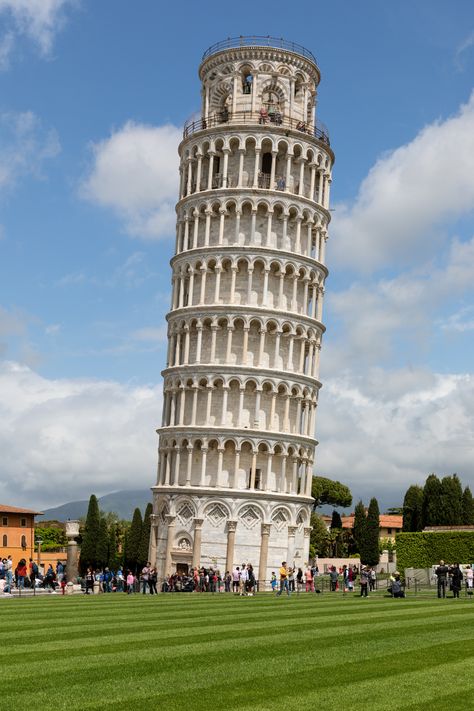 Torre pendente di Pisa | The Leaning Tower of Pisa on the Pi… | Flickr Italy Landmarks, European Landmarks, Europe Landmarks, Pisa Tower, The Leaning Tower Of Pisa, Travel Gallery Wall, World Landmarks, Tower Of Pisa, Travel Picture Ideas