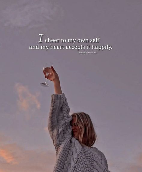 Photo Thoughts, Be Kind To Yourself Quotes, Portrait Quotes, Women Quote, Happy Girl Quotes, Meaningful Pictures, Bio Ideas, Vibe Quote, Strong Mind Quotes