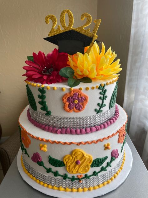 Grad Party Mexican Theme, Mexican Grad Party Ideas, Mexican Graduation Centerpieces, Mexican Theme Graduation Cake, Mexican Theme Graduation Cap, Graduation Party Ideas High School Mexican Theme, Graduation Party Mexican Theme, Mexican Graduation Cake, Fiesta Graduation Cake