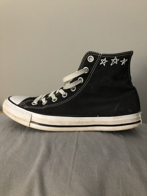 Converse Embroidery Spiderweb, Converse Pattern, Converse One Star High Top, Black Star Converse, Stars On Converse, Emboridary Converse, Embroidered Converse Stars, Converse Star Embroidery, High Top Embroidery