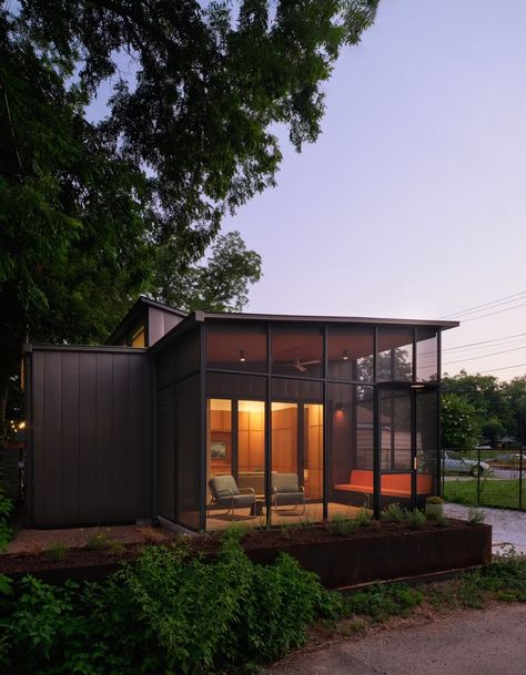 Photo 6 of 10 in AIA Austin’s 2024 Homes Tour Will Unveil the City’s Best Residential Architecture - Dwell 1940s Bungalow, Outdoor Magazine, Staircase Outdoor, Dwell Magazine, 1940s Home, Clerestory Windows, Austin Homes, Exterior Remodel, Tall Ceilings