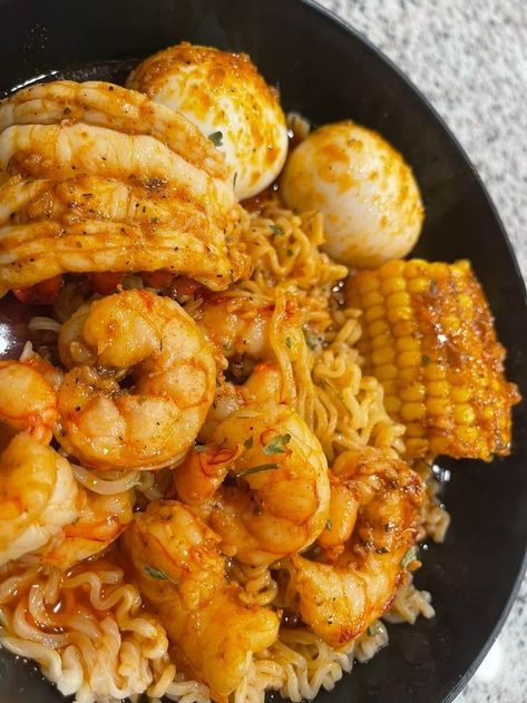 Seafood And Noodles, Seafood Boil With Noodles, Ramen Noodle Seafood Boil, Lunch Ideas Noodles, Seafood Boil With Ramen Noodles, Ramen Seafood Boil, Noodles With Egg, Seafood Noodles, Noodles Shrimp