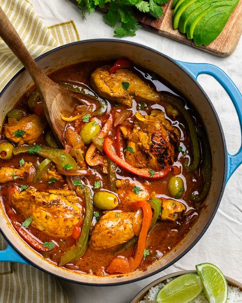 Pollo Guisado Polo Guisado, Pollo Guisado Puerto Rican, Pollo Guisado Recipe, Pollo Mechado, Event Food Ideas, Dominican Recipes, Mexican Night, Savory Meals, Chicken Stuffed