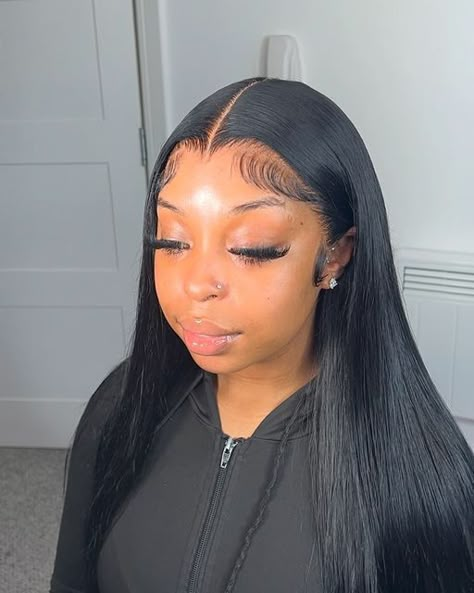 Black Lacefront Wig Straight, Widows Peak Lace Frontal, Widows Peak Wig Install, Widows Peak Frontal Wig, Widow Peak Wig, Edges With Widows Peak, Widows Peak Hairstyles Women Part, Widows Peak Wig Black Women, Widows Peak Wig