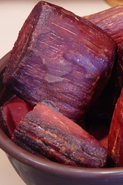 Dry Cured Meat, Dried Meat Recipe, Dried Beef Recipes, Cured Meat Recipes, Curing Meat, Meat Curing, Homemade Sausage Recipes, Dried Meat, Deer Recipes