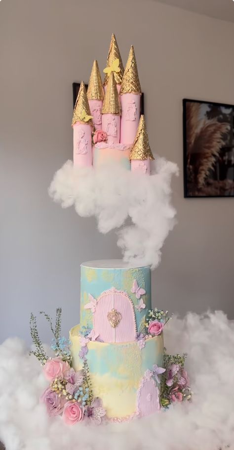 Princess Cake Castle, Disney Castle Cake Ideas, Once Upon A Time Birthday Cake, Princess Castle Cakes, Gravity Falls Cake, Disney Princess Cake Ideas, Disney Princess Castle Cake, Princess Cake Ideas, Disney Princess Cakes