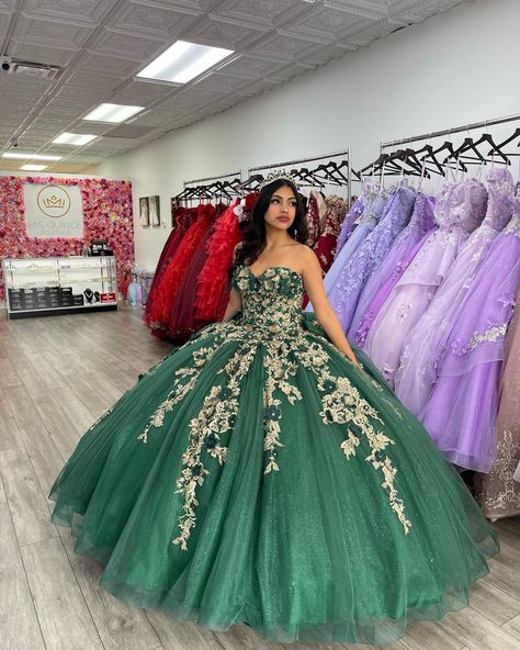 Emerald Green Sweet Sixteen Dresses, Emerald Green And Champagne Quince Dress, Evergreen Quince Dress, Quincerea Dresses Green, White And Emerald Green Quinceanera Dresses, Quinceanera Dresses Mexican Green, Green Corset Quinceanera Dresses, Quince Dress Green And Gold, Emerald With Gold Quinceanera Dress