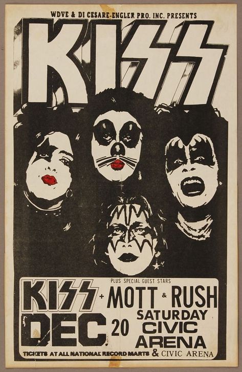 ꒰ #poster #posters ꒱ 2000s Posters, Vintage Band Posters, Poster Collage, Grunge Posters, Groups Poster, Y2k Posters, Rock Band Posters, Kiss Army, Queen Poster