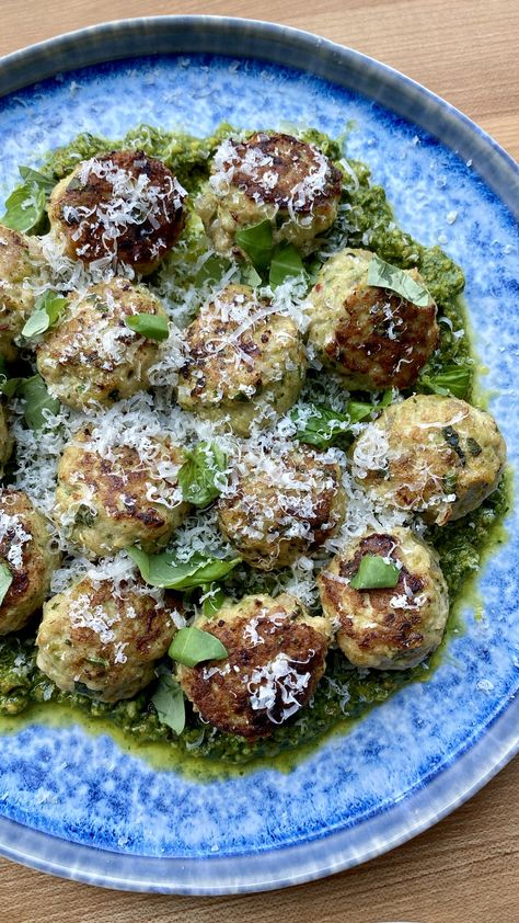 Chicken Pesto Meatballs Pesto Meatball Sandwich, Pesto Chicken Meatballs, Pesto Meal Prep, Pesto Meatball, Pesto Wrap, Healthy 2024, Pesto Meatballs, Healthyish Recipes, Turkey Pesto