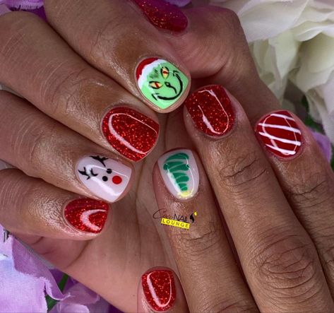 Santa Fingernails, Kid Nails Christmas, New Years Nail Designs For Kids, Christmas Nails Easy Kids, Nails Between Thanksgiving And Christmas, Christmas Gel Nails For Kids, Christmas Nails For Little Kids, Kid Fall Nails, Kids Thanksgiving Nails