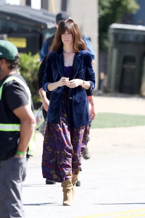 Slouchy Boots Outfit, Anne Hathaway Movies, Boots In Summer, Suede Boots Outfit, Cute Fall Winter Outfits, Slouchy Suede Boots, Blue Velvet Blazer, Anne Hathaway Style, Boho Rocker