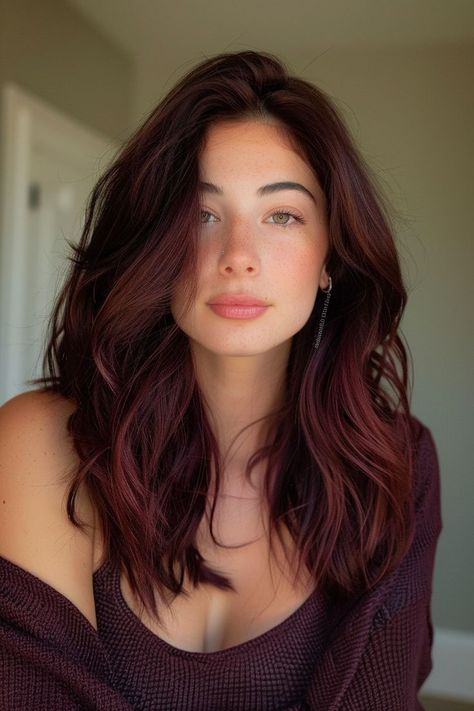 Discover effortless and stylish hairstyles for all hair types on our website. From curly to straight, we've got you covered! Get inspire... Dark Cherry Hair Color, Dark Cherry Hair, Cherry Hair Colors, Rambut Brunette, Fall Hair Color Ideas, Wine Hair, Red Hair Inspo, Cherry Hair, Hair Color Auburn