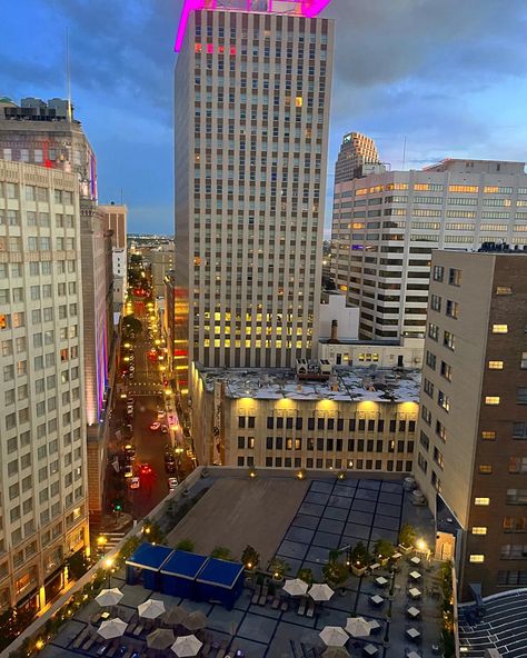 New Orleans Downtown, City View Aesthetic, New Orleans Aesthetic, New Orleans Apartment, Land Ideas, Downtown New Orleans, View Aesthetic, Crescent City, Dream City