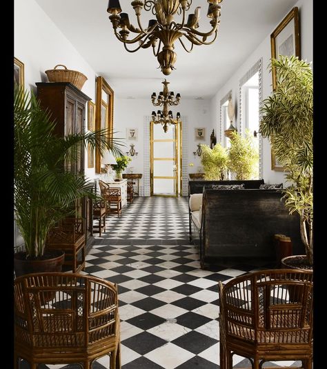 Lorenzo Castillo’s Instagram post: “Madrid @lorenzocastillofe” Timeless Decorating, Tropical British Colonial, Decoration Hall, Checkered Floor, British Colonial Decor, Colonial Interior, South Shore Decorating, Colonial Design, British Colonial Style