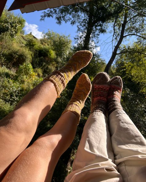 Snuggle and get cozy this winter in these beautiful Himalayan Knit Socks made by women artisans of the Kullu Valley in the Himalayas. They are made of 100% Himalayan sheep wool. Hand knit, hand spun, naturally dyed and provide the comfiest warmth for those cold winter nights and days. Each pair has unique patterns and colour because of the handcrafted process making it truly special and unique 😍 They also make the most amazing Christmas gifts 🎁🤩 In case you were looking for a sign to shop ... Wool Socks Aesthetic, Socks Aesthetic, Amazing Christmas Gifts, Notes App, Cozy Slippers, Fulfilled Life, Slippers Cozy, The Himalayas, Winter Nights