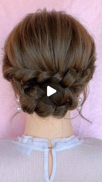 Hair Plaits, Pretty Curls, Short Hair Updo Tutorial, Easy Bun Hairstyles For Long Hair, My Hair Styles, Wedding Bun Hairstyles, Hair Style Vedio, Short Hair Bun, Long Hair Tutorial