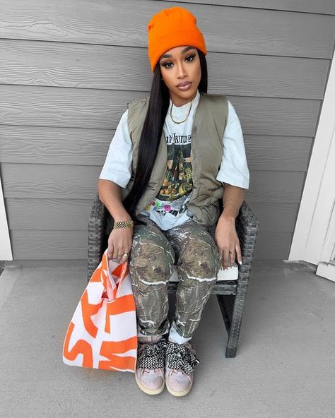 Cold Vacation Outfits, Nba Game Outfit, Cold Vacation, Off Duty Model Outfit, Camo Jacket Outfit, Game Outfit Ideas, Fly Girl Outfits, Trill Fashion, Thanksgiving Fits