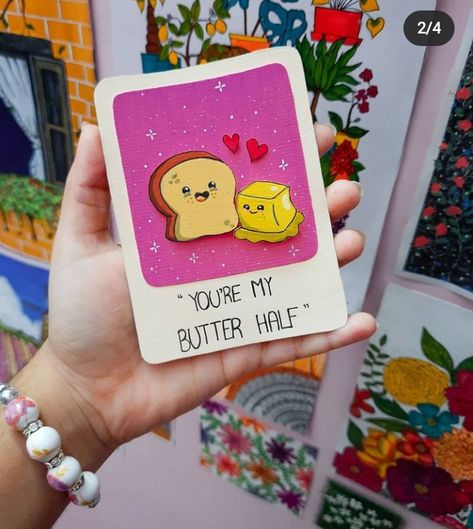 Small Canvas For Boyfriend, Cute Things To Paint For Your Girlfriend, Cute Cards For Him, First Love Drawing, Cute Girlfriend Gifts, Friendship Day Cards, Friendship Paintings, Sisters Painting, Mini Arts