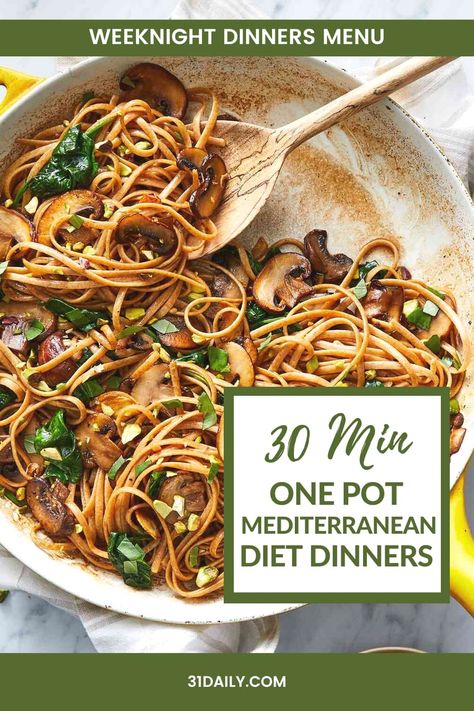 This 30 Minute One Pot Mediterranean Diet Dinners Meal Plan is a quick and easy, not to mention a delicious way to make meals this week. Most are made in one skillet, others in one pot, but all feature healthy winter-inspired Mediterranean ingredients! One Pot Healthy Recipes, Aldi Mediterranean Meal Plan, Mediterranean Sunday Dinner, Mediterranean Diet Recipes Meal Plan, Mediterranean Diet Baking Recipes, Mediterranean Diet Casserole, Make Ahead Mediterranean Meals, Mediterranean Instant Pot Recipes, Mediterranean Diet Meal Plan Easy