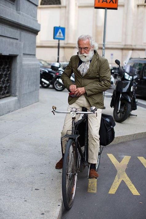 Old Man Fashion, Estilo Hipster, The Sartorialist, Mode Hippie, Cycle Chic, Stylish Man, Dapper Gentleman, Sport Jacket, Advanced Style