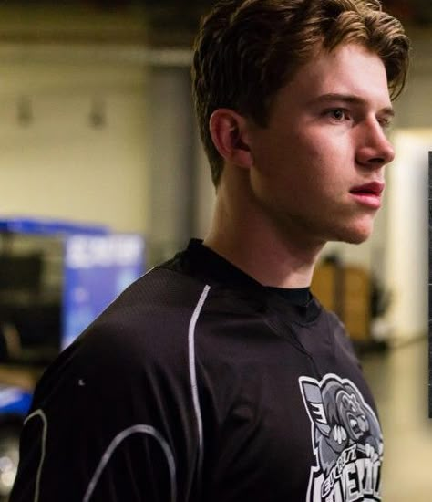 Carter Hart Wallpaper, Carter Hart Hockey, Carter Hart, Henry Turner, Hughes Brothers, Boys Hockey, Hockey Romance, Facial Anatomy, Hockey Pictures