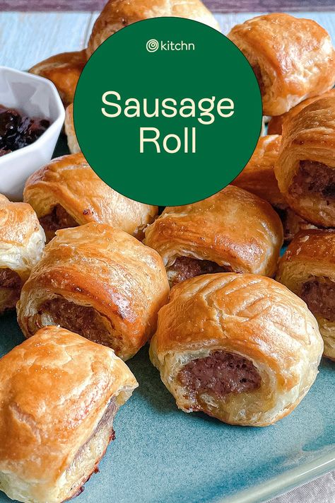 Sausage Rolls Puff Pastry Pioneer Woman, English Sausage Rolls Recipe, British Sausage Rolls, Fodmap Appetizers, Sausage Rolls Puff Pastry, Best Sausage Roll Recipe, Mini Sausage Rolls, British Sausage, Gameday Recipes