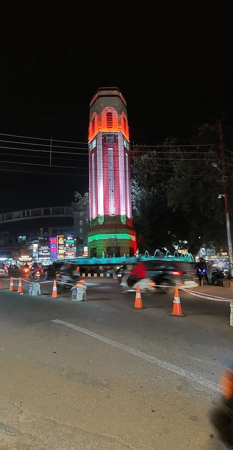 Clock Tower Dehradun Night View, Dehradun Snap, Dehradun Snapchat, Confine In Hospital, Dehradun Aesthetic, Dehradun Photography, Iphone Red Wallpaper, Attitude Bio, Bio For Instagram