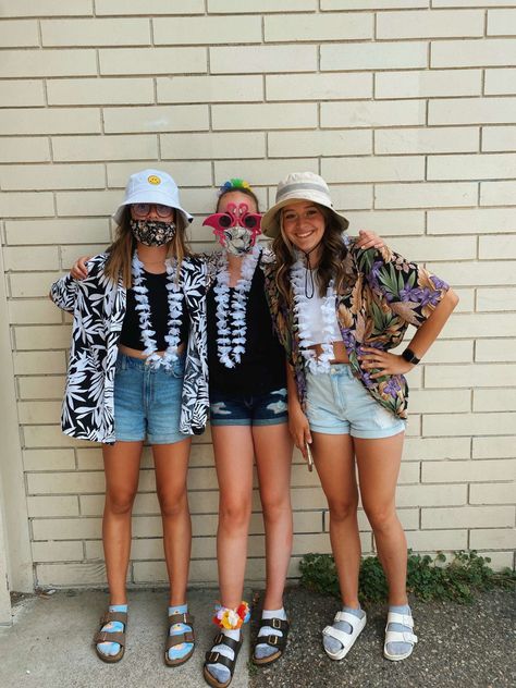 Tropical Day At School Outfits, Football Beach Theme Outfit, Hawaiin Day Outfits For School, Beach Outfit Spirit Week, Hawian Outfits For School Spirit Week, Luau School Dance Outfit, Hawaii Outfits For School Spirit Week, Hawaii Outfits School Spirit, Spirit Week Beach Day Outfit