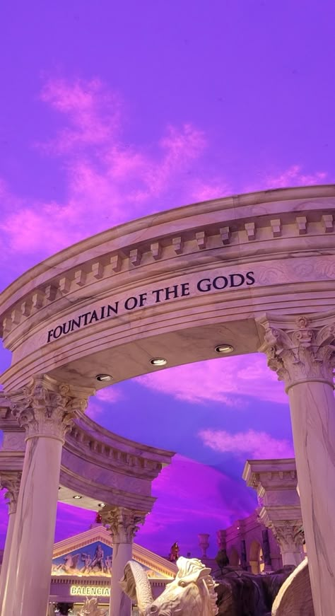 Venetian Las Vegas Aesthetic, Las Vegas Ceasars Palace, Ceasars Palace Las Vegas Aesthetic, Pink Vegas Aesthetic, Ceasers Palace Las Vegas Aesthetic, Las Vegas Casino Aesthetic, Las Vegas Wallpaper, Las Vegs, Pink Las Vegas