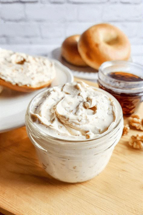 Whipped Maple Cream Cheese Spread with Walnuts Honey Walnut Cream Cheese Spread, Honey Cream Cheese Spread, Honey Almond Cream Cheese Spread, Flavor Cream Cheese Recipes, Spreadable Cream Cheese Recipes, Cheese Spread For Bread, Cream Cheese Spread For Bagels, Flavored Cream Cheese Recipes, Honey Pecan Cream Cheese