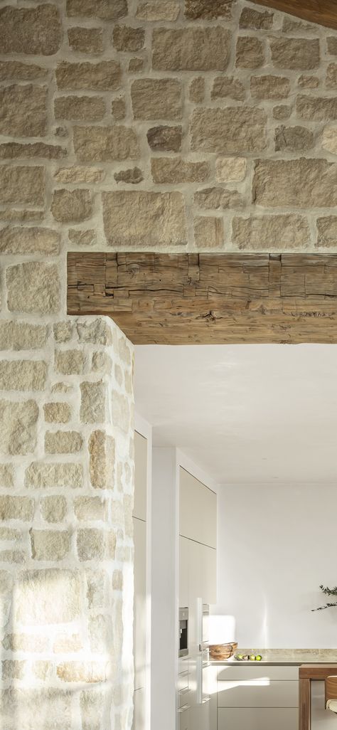 Wood Beam Opening, Faux Beams Bathroom, Wooden Beam Living Room, Faux Timber Beams, Reclaimed Wood Interior Design, Bedrooms With Beams, Rustic Beams Ceiling, Faux Beams Low Ceiling, Ceiling Wooden Beams