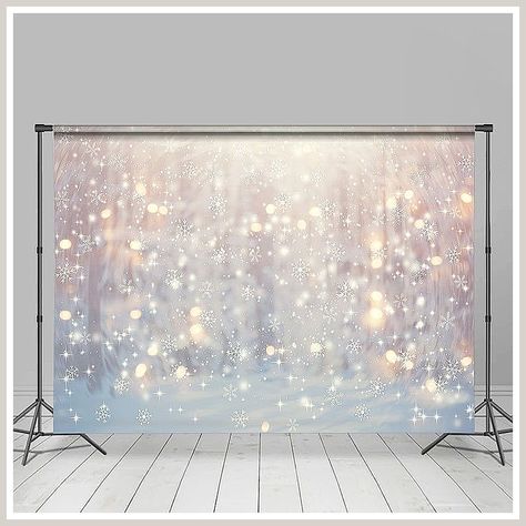 Winter Wedding Backdrop - My Gosh! I love them - Visit to See More IMMEDIATELY! Winter Photo Backdrop, Schnee Party, Backdrop Winter Wonderland, Winter Wonderland-party, Winter Wonderland Backdrop, Window Backdrop, Diy Christmas Backdrop, Christmas Background Photography, Wonderland Backdrop