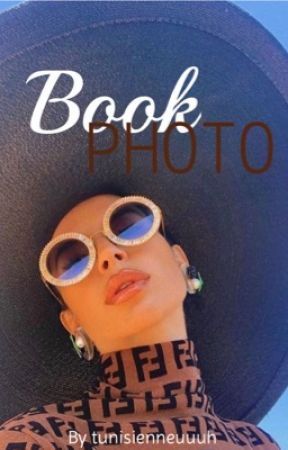 Look 80s, Wedding Guest Accessories, Sunglasses For Your Face Shape, Book Photo, Moda Paris, Wearing Sunglasses, Look Fashion, Ray Bans, R A