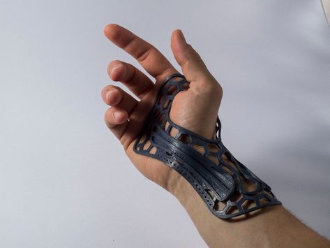 Wrist brace by piuLAB. Cool 3d Prints, Hair Trap, 3d Printing News, 3d Printing Business, Best 3d Printer, Wrist Brace, 3d Printer Designs, 3d Printing Diy, 3d Printing Projects