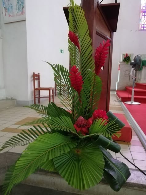 Palm Sunday Arrangements, Church Altar Decoration Ideas, Pentecost Sunday Decorations, Palm Floral Arrangements, Palm Sunday Decorations Church Flower Arrangements, Church Flower Arrangements Altars Simple, Church Flower Arrangements Altars Ideas, Easter Flower Arrangements For Church, Easter Church Flowers