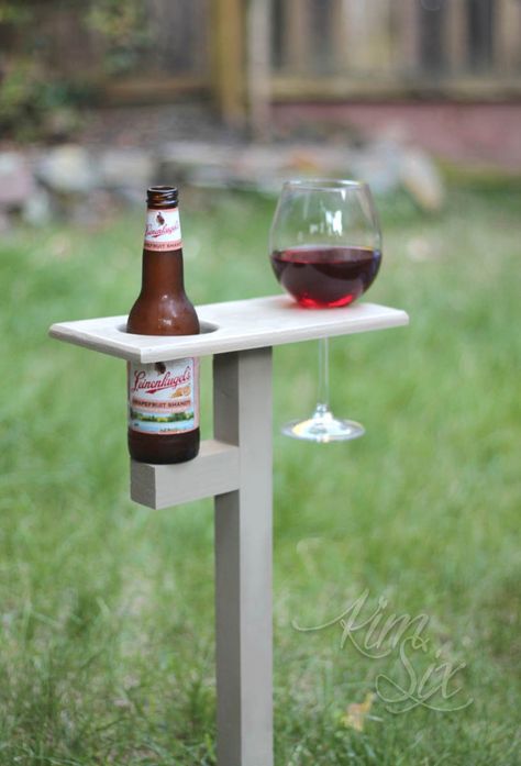 Drink Holder Diy, Wood Wine Rack Diy, Outdoor Drink Holder, Wine Bottle Glass Holder, Wine Picnic Table, Drink Shelf, Wood Yard Art, Beer Holders, Ball Games