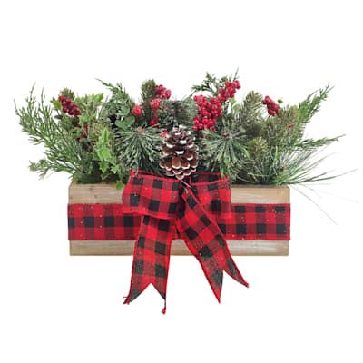 Christmas Wood Box Centerpiece, Diy Christmas Decor For Table Centerpiece Ideas, Simple Holiday Centerpieces, Rustic Christmas Centerpieces For Table, Holiday Window Boxes, Christmas Center Piece, Christmas Dining Table Decorations, Xmas Centerpieces, Simple Bouquet