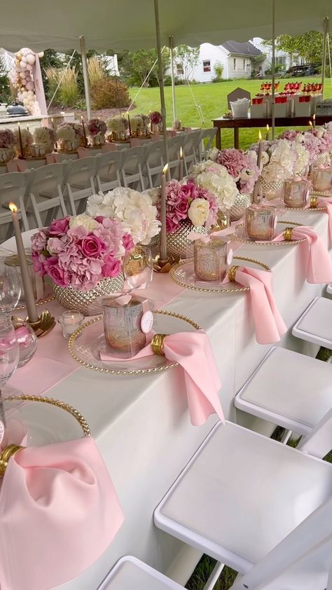 Interior Design & Home Decor | I shared this on my personal account but wanted to share it here too. I hosted my sister’s bridal shower in our backyard as her wedding is... | Instagram Spring Dinner Decor, Table Decor Bridal Party, Bridal Shower Entrance Table, Graduation Tables Ideas, Bridal Shower Picnic Ideas, Sweet 16 Party Ideas Backyard, Pink Birthday Party Table, Brunch Party Setup, Women Conference Ideas Decor