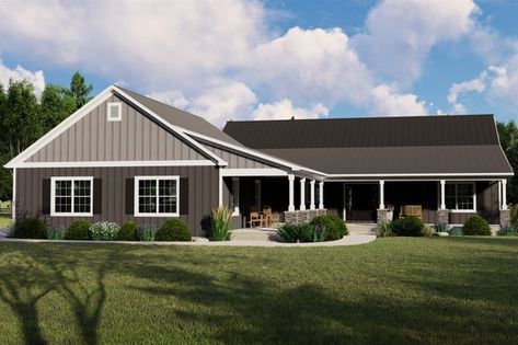 BuilderHousePlans.com Plan 1064-94 Bathroom Country, Craftsman Farmhouse, Basement Floor Plans, Country Style House, Open Concept Living Room, Country Style House Plans, Country House Plan, Walkout Basement, Basement Flooring