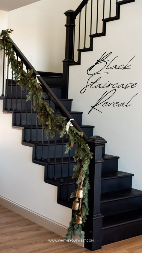 Black Staircases, Stairs Decor Ideas, Stairway Makeover, Downstairs Hallway, Redo Stairs, Stairs And Hallway Ideas, Black Staircase, Stairs Decor, Stairs Renovation