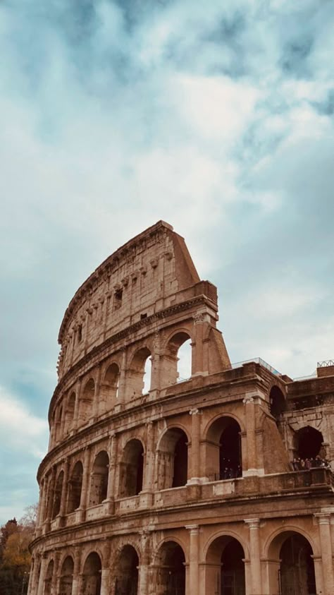 Colosseum Italy, Rome Vacation, Architecture Wallpaper, Italy Venice, European Architecture, Italy Aesthetic, Telegram Channel, City Photography, Online Fashion Store