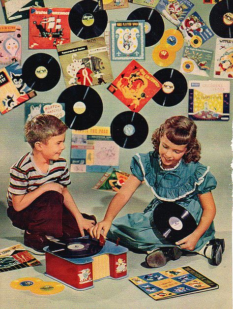 - Record Party - #music #kitsch #records #vinyl http://www.pinterest.com/TheHitman14/musical-kitsch-%2B/ Happy Birthday Vintage, Record Players, Vintage Records, Vintage Birthday, It's Your Birthday, Record Player, Vintage Cards, Vintage Ads, Birthday Greetings