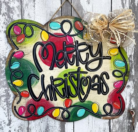 Winter Door Hangers Wooden, Christmas Wood Door Hangers, Wooden Ornament Door Hanger, Door Hanger Bows, Christmas Light Decor, Porch Sign Christmas, Door Hanger Christmas, Door Hanger Template, Wreath Hanger