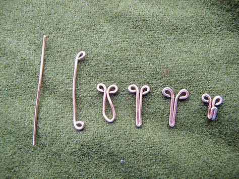 Diy Sy, Historical Sewing, Medieval Clothing, Metal Wire, Historical Clothing, Wire Work, 16th Century, Sewing Tips, Sewing Techniques