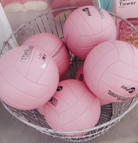 Preppy Volleyball Pfp, Volleyball Pictures Aesthetic, Pink Beach Volleyball Aesthetic, Setter Aesthetic Volleyball, Volleyball Asthetic Picture, Volleyball Aethestic, Volleyball Aesthetic Preppy, Volleyball Pics Aesthetic, Preppy Volleyball Pictures