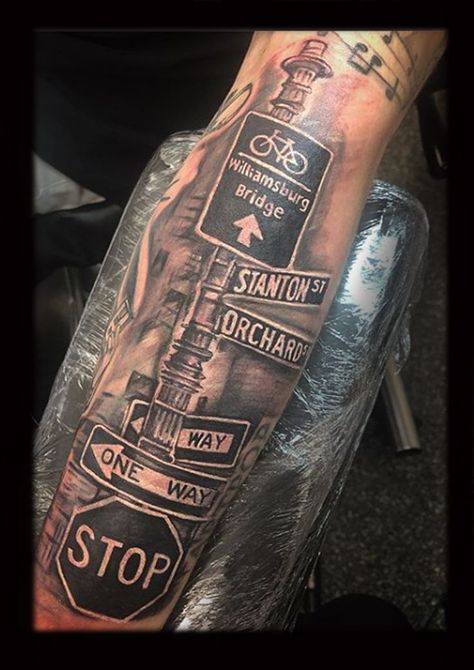 Street Sign Tattoo, Street Tattoos, Tricep Tattoos, Men Tattoos Arm, Tattoos Arm Sleeve, Black Men Tattoos, Cool Half Sleeve Tattoos, New York Tattoo, Sleeve Tattoos For Guys